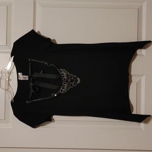 🖤 Black Top/ Adornment